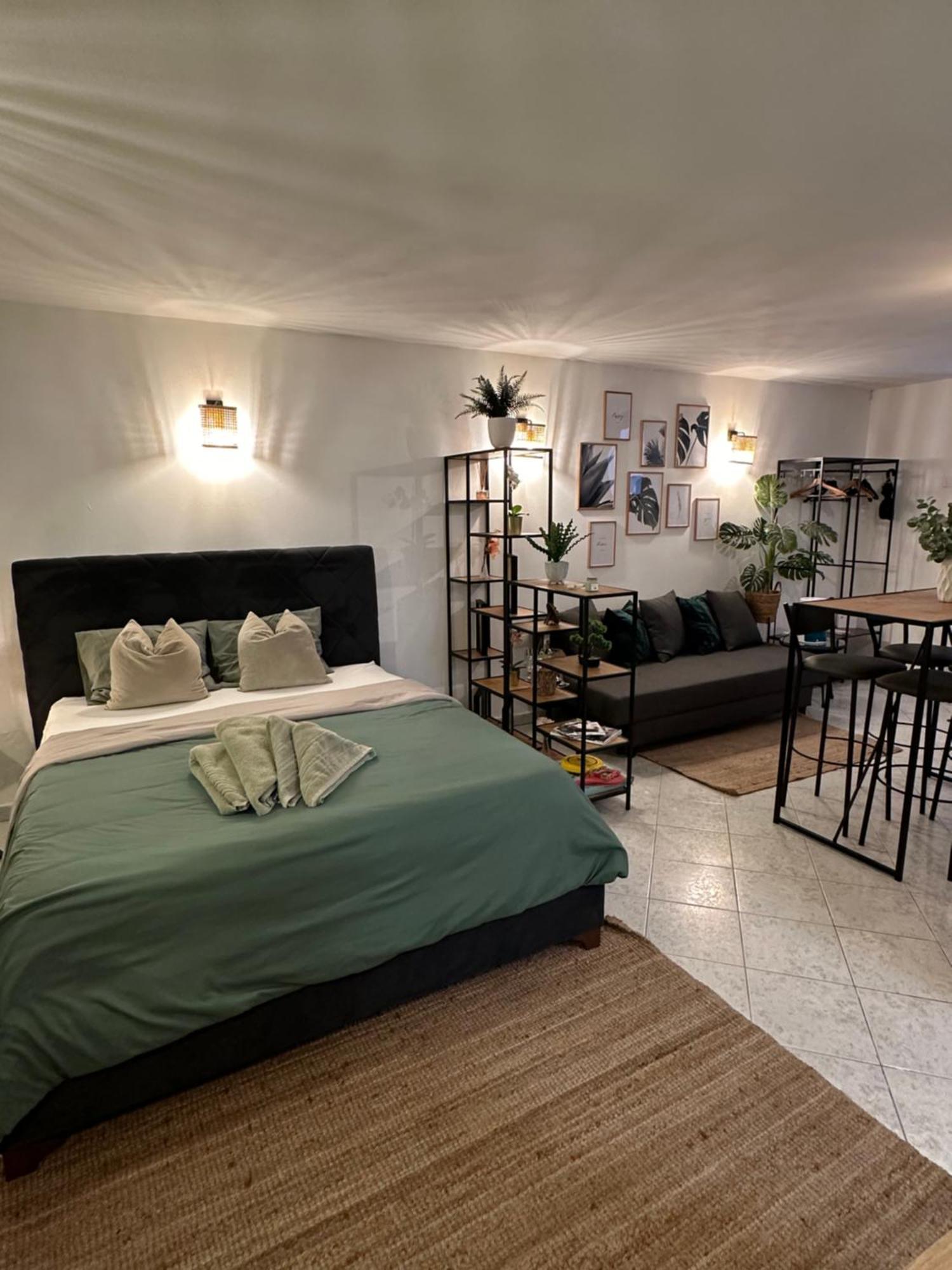 Apartment Avareen Verde Old-Town 150M To The Sea 로비니 외부 사진