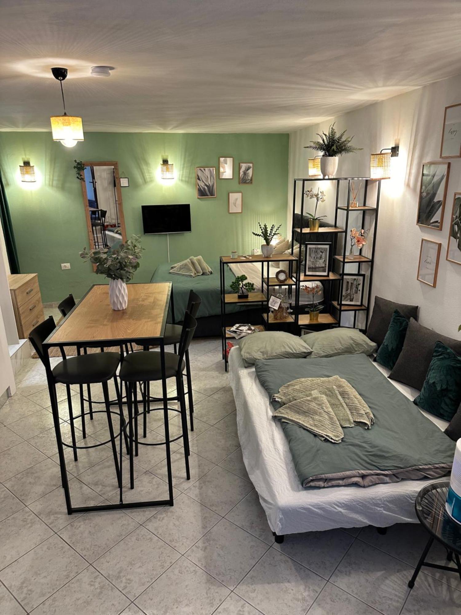 Apartment Avareen Verde Old-Town 150M To The Sea 로비니 외부 사진